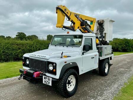 LAND ROVER DEFENDER 110 2.2 D NIFTY V130T 4X4 VAN MOUNTED CHERRY PICKER ACCESS PALTFROM 